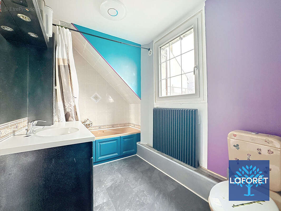 Maison à SAVIGNY-SUR-ORGE