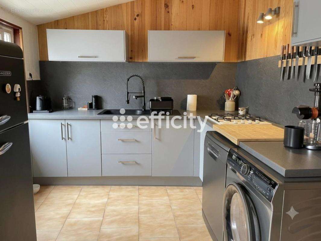 Maison 102 m² à Maille  - photo 4