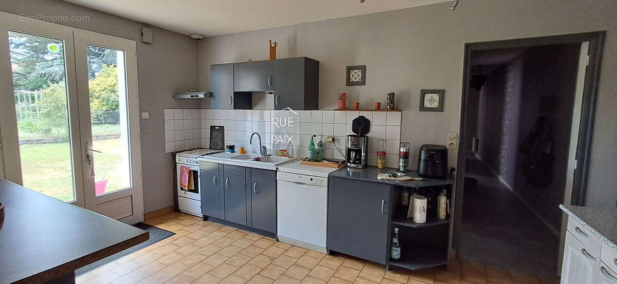 Maison Saint Genest D Ambiere 4 pièce(s) 106.78 m2 - photo 6
