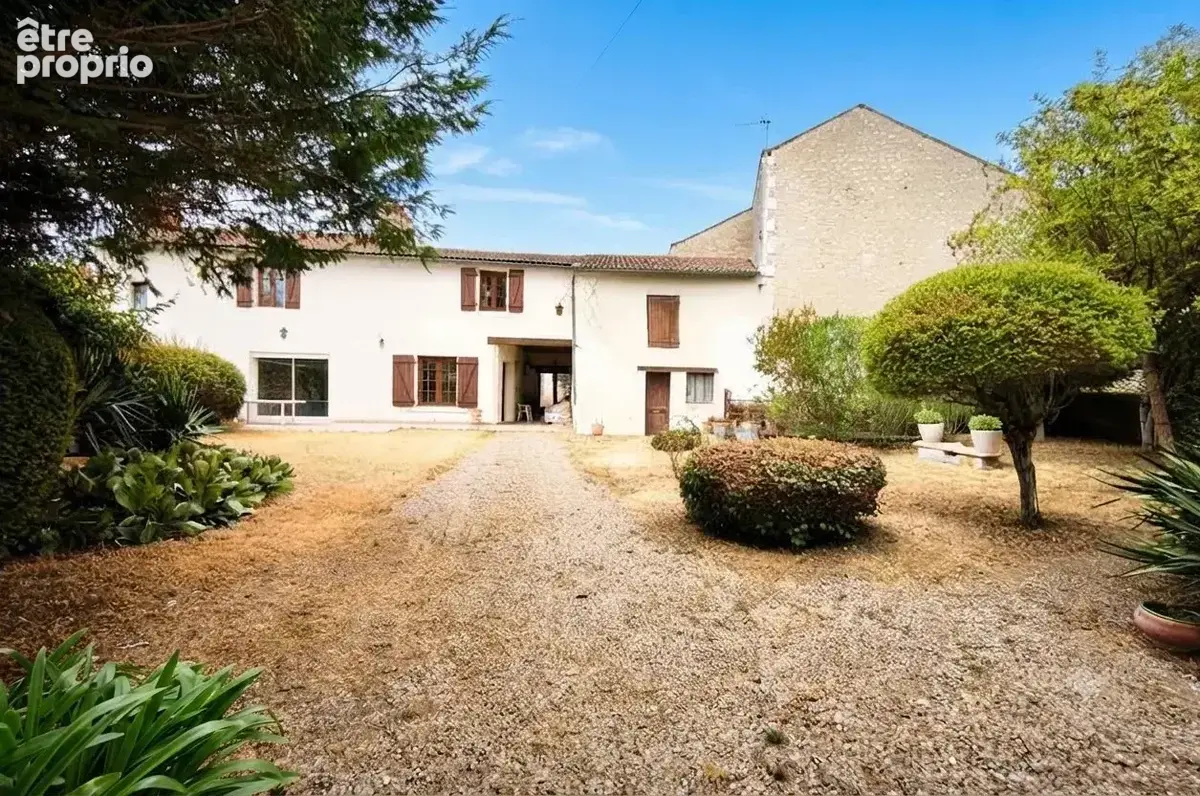 Maison à JAUNAY-CLAN
