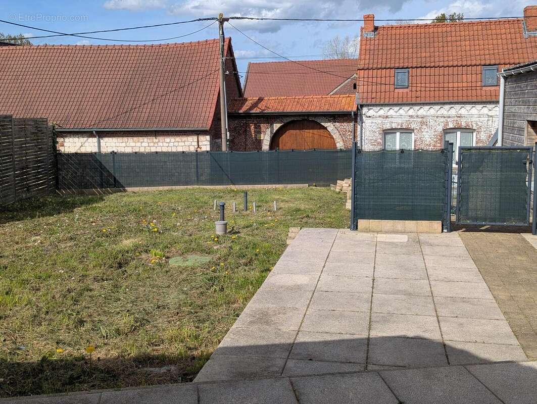 Maison 104 m² à La Comte  - photo 5