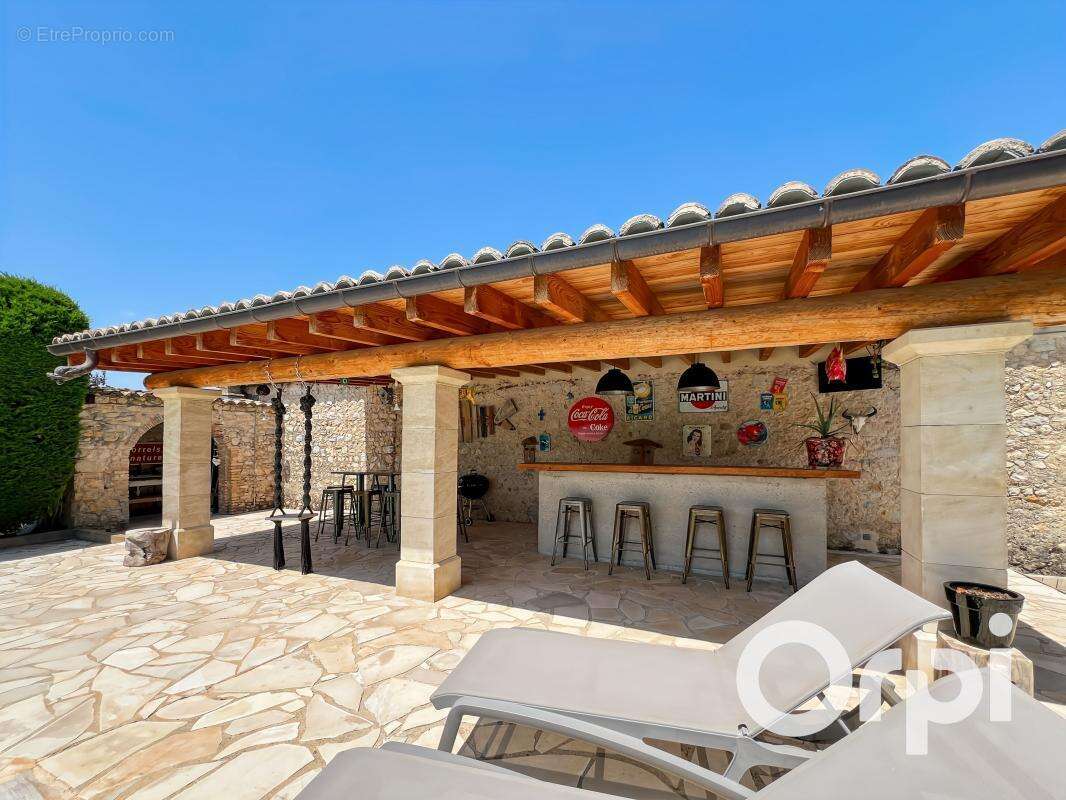 Appartement à LIVRON-SUR-DROME