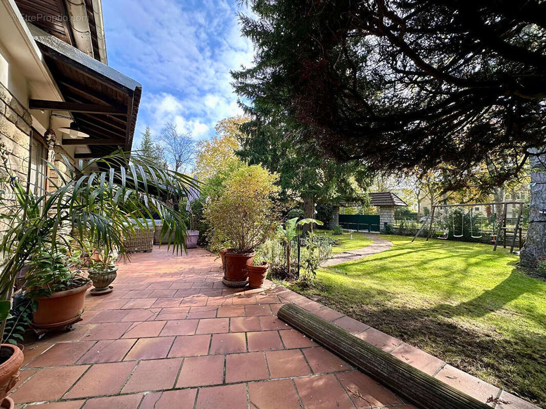 Maison à MAISONS-LAFFITTE