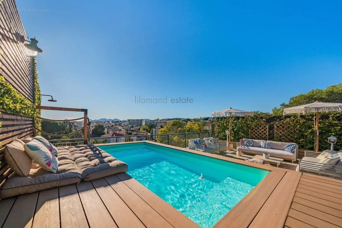 Appartement à CANNES