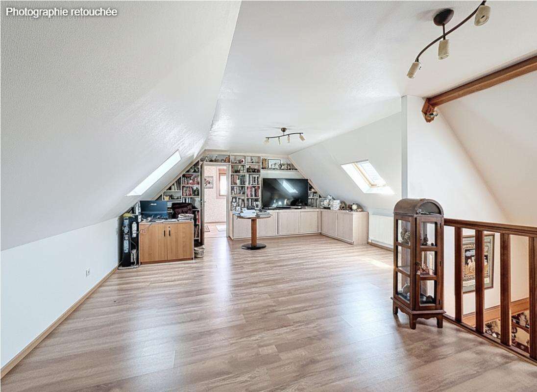 Pavillon independant - 130m² - 3 /4chambres - sous sol total - dependances - jardin - 60840 nointel - photo 9