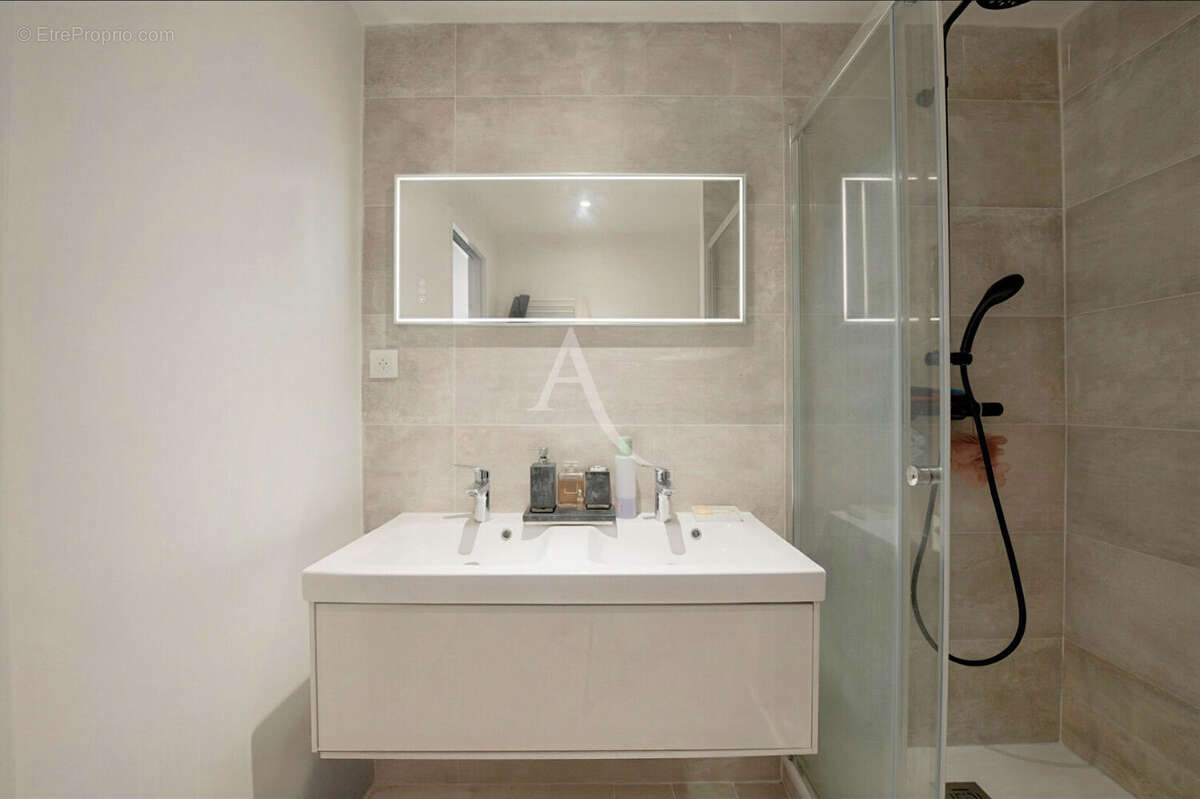 Appartement à NOGENT-SUR-MARNE