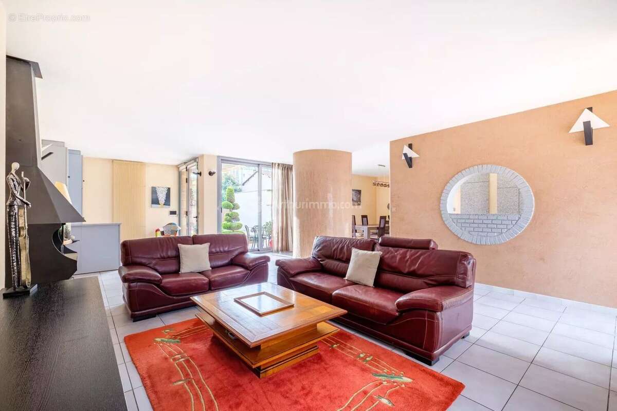 Maison à VILLEURBANNE