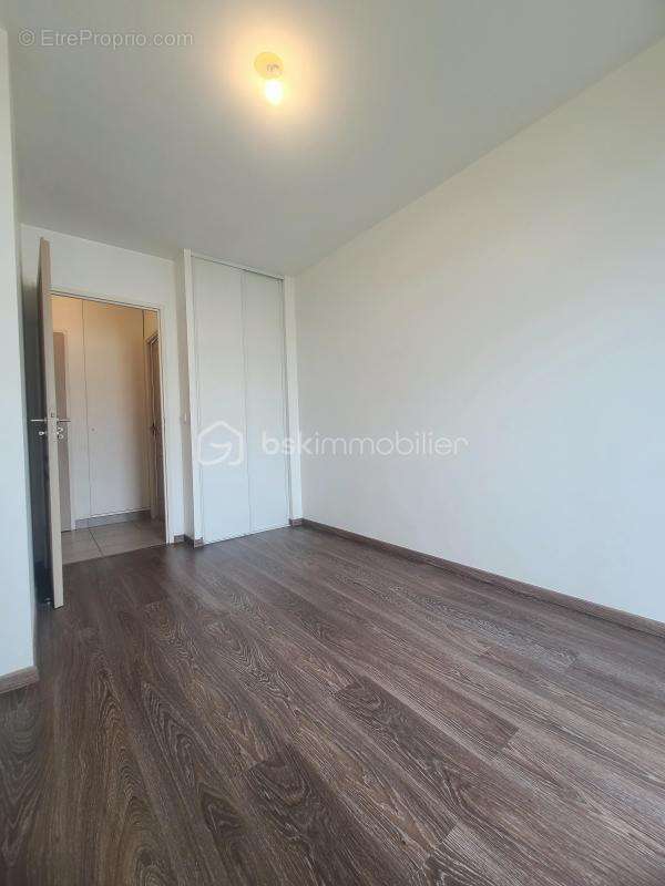 Appartement T3 de 59 m² avec balcon, parking et ascenseur au 4ème étage sur 5 – Résidence récente (2012) - photo 12