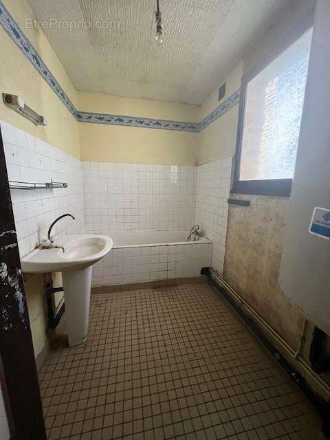 Maison 47 m² à Courcy  - photo 4