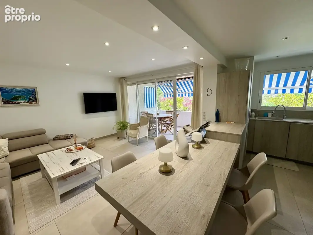 Appartement 72 m² à Cassis  - photo 1