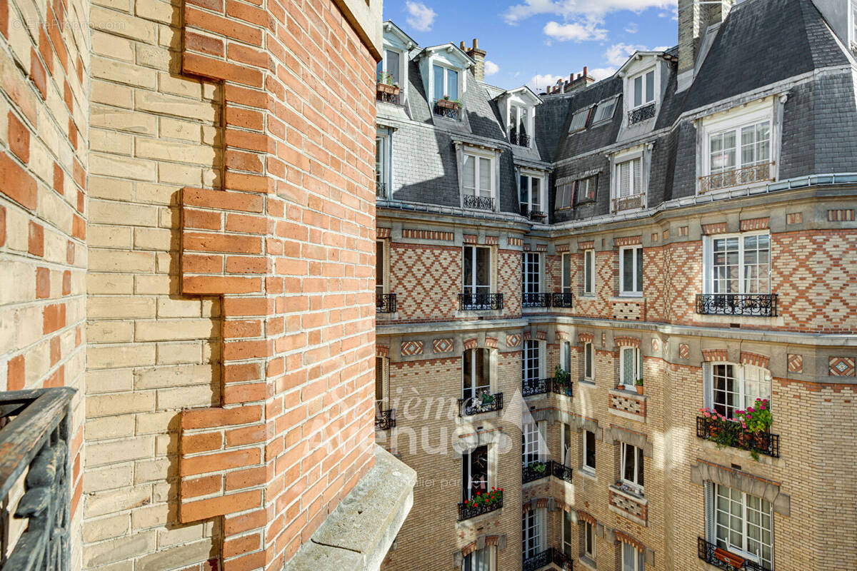 Appartement à PARIS-11E