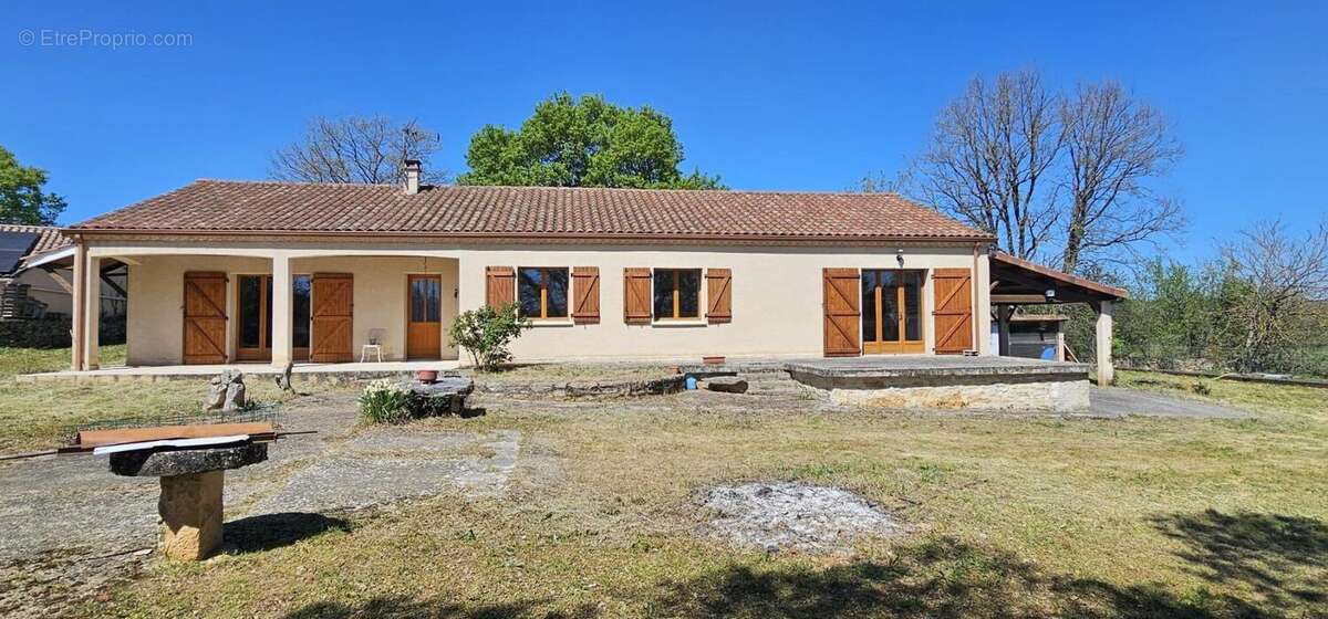 Maison à PUYJOURDES