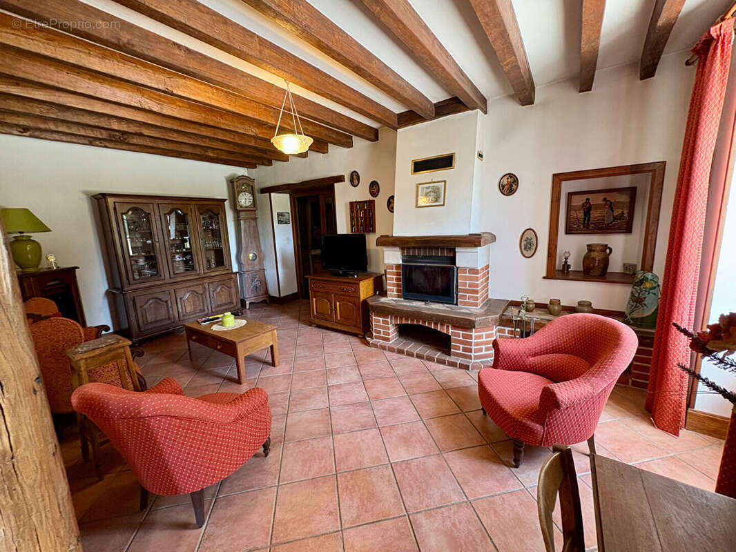 Maison à SAINT-ROMAIN-SUR-CHER
