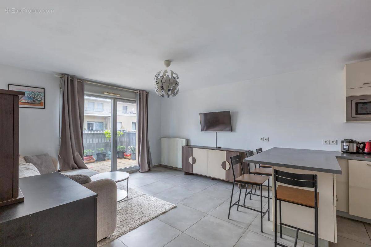 Appartement à BRON