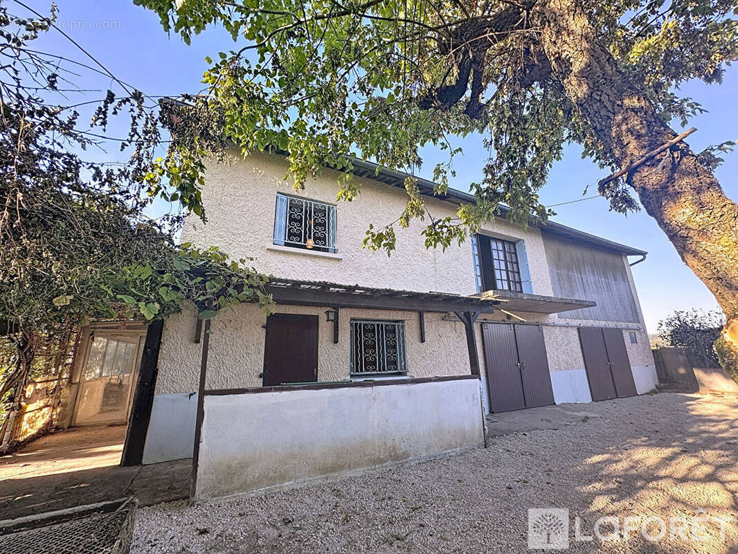 Maison à SAVAS-MEPIN