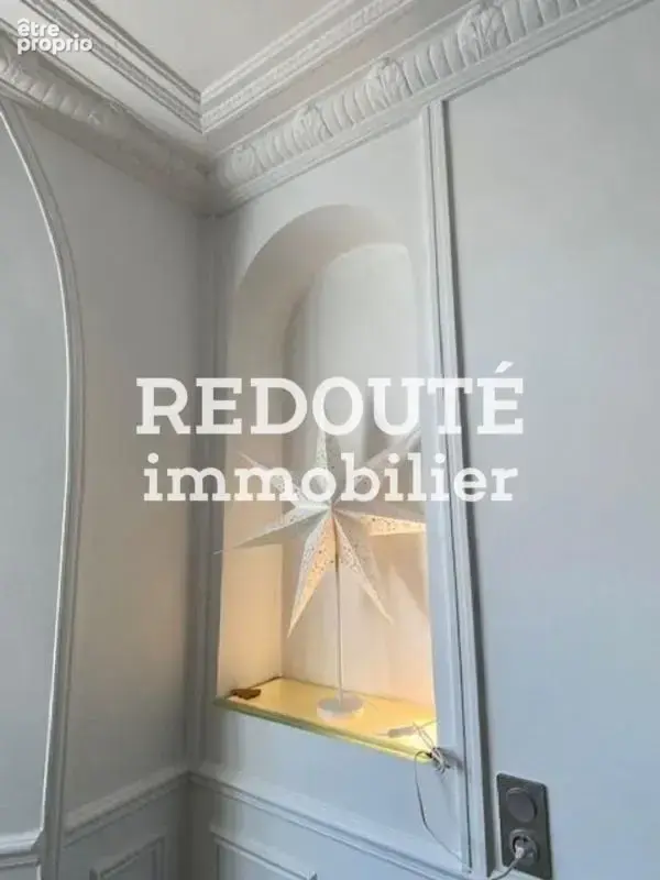 VENTE d'un appartement 4 pièces (environ 151 m²) à REIMS - photo 2