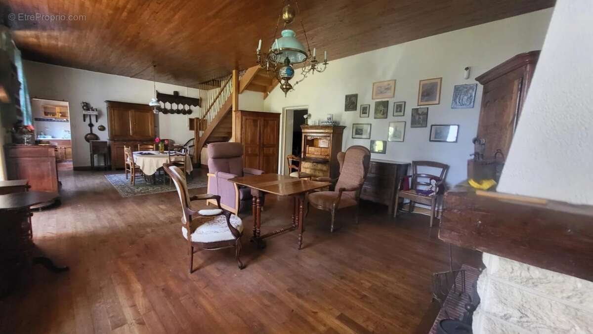 Maison à SAINT-AVIT-SAINT-NAZAIRE