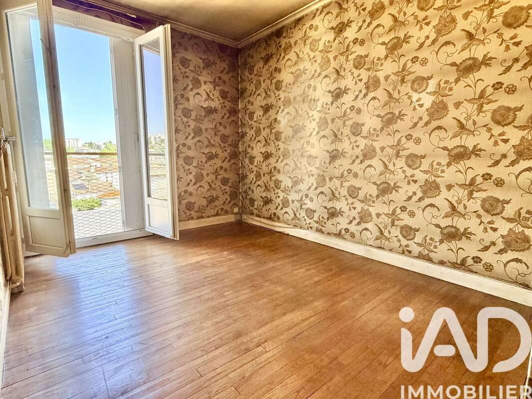 Photo 9 - Appartement à LIMOGES
