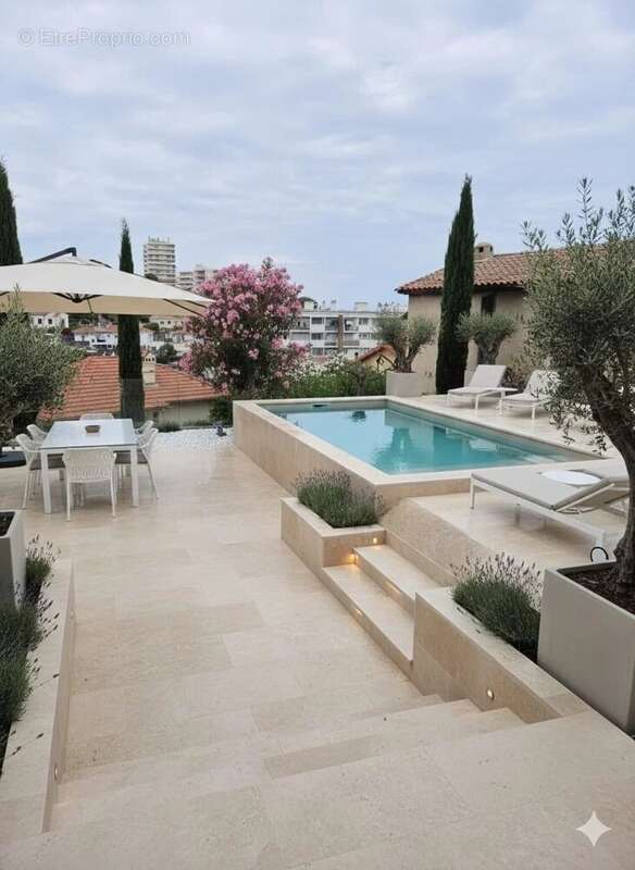 Maison à ANTIBES