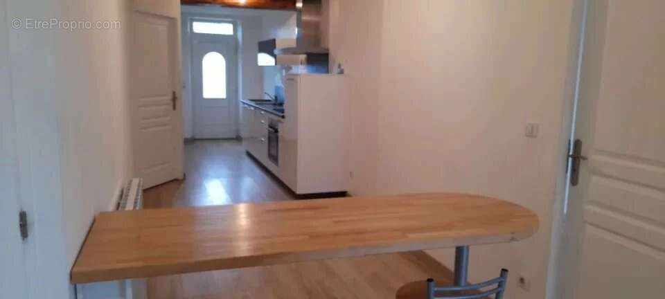 Maison à BAZINCOURT-SUR-SAULX