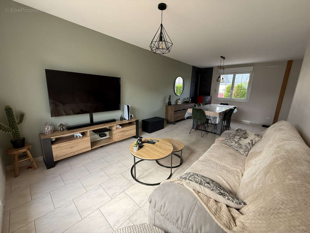 Maison à SABLE-SUR-SARTHE