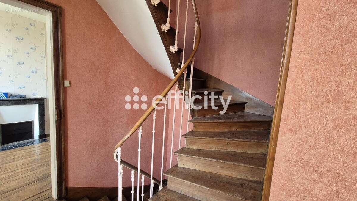 Maison à LE MOLAY-LITTRY