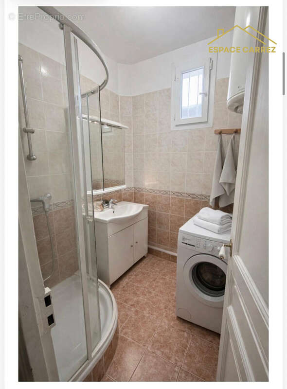 Appartement à LES LILAS