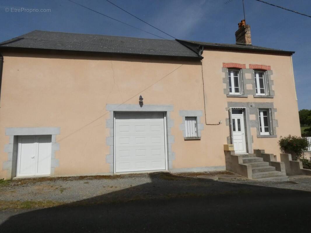Maison à JARNAGES