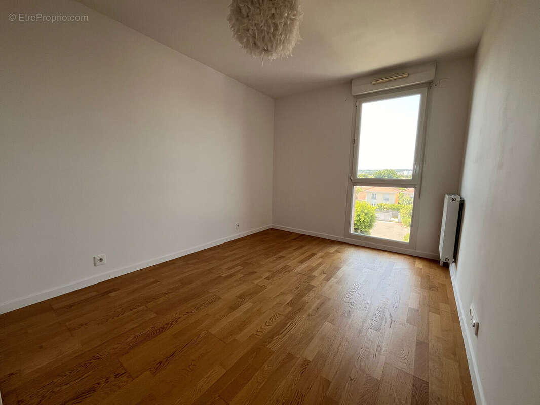 Appartement à VILLEPREUX