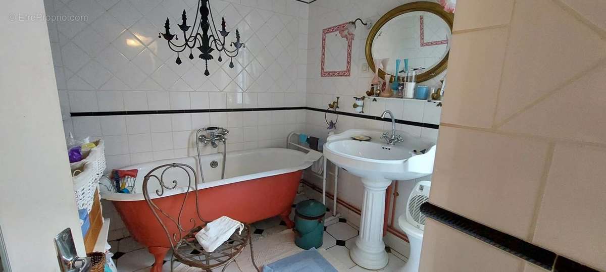 Maison à ESCLES-SAINT-PIERRE