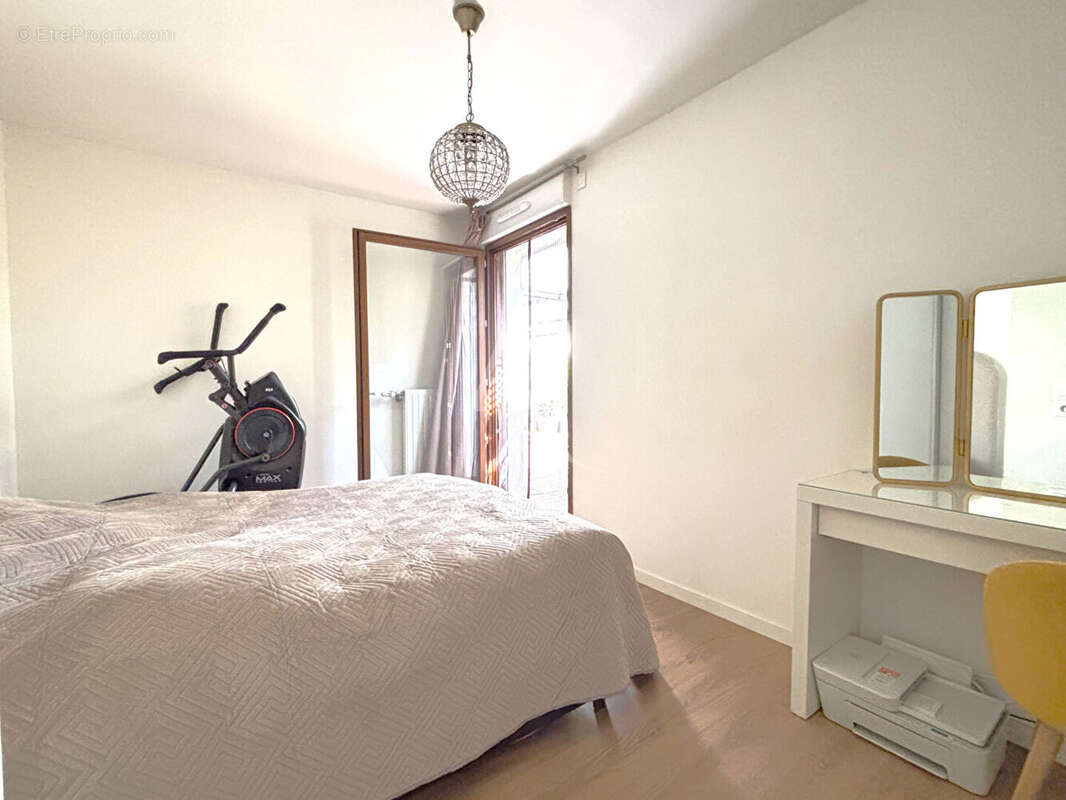 Appartement à IVRY-SUR-SEINE