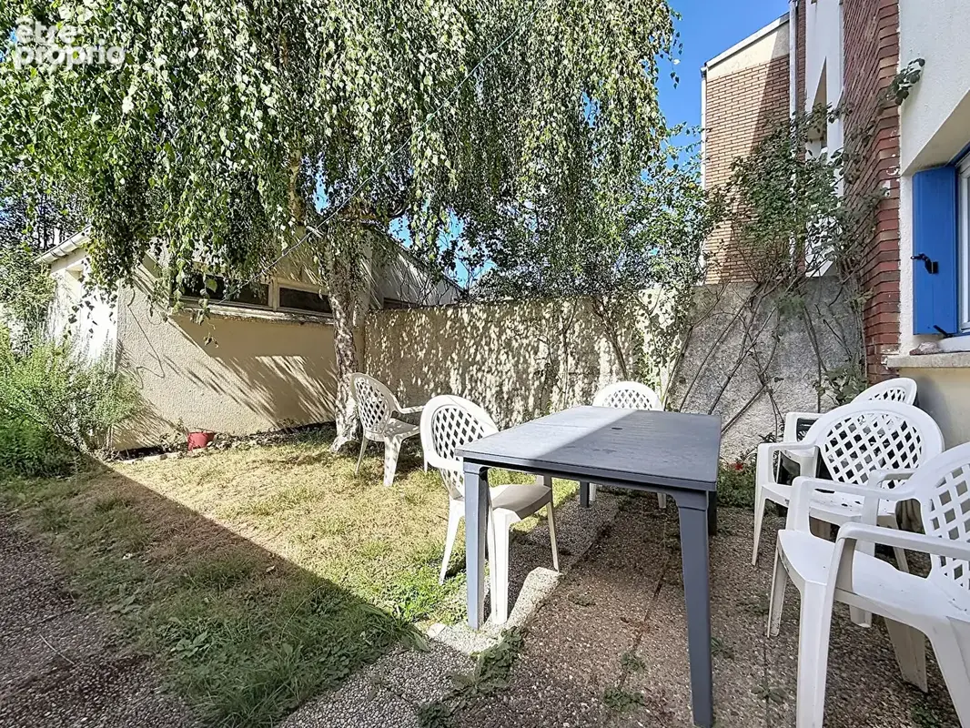 Photo Maison à Maurepas au prix de 294 000€