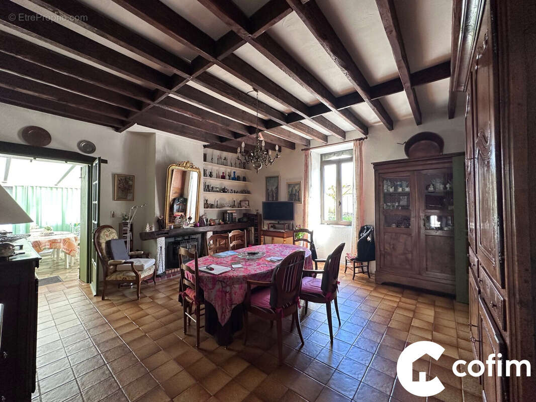 Maison 185 m² à Orleix  - photo 6