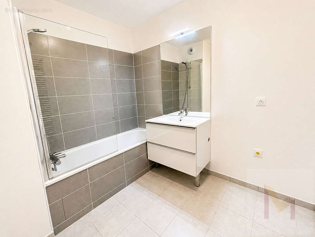 Appartement à NEUILLY-PLAISANCE