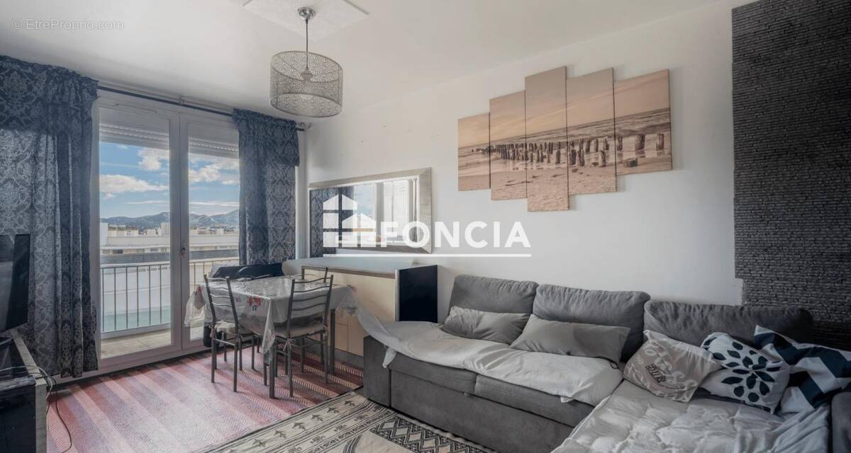 Appartement à MARSEILLE-9E