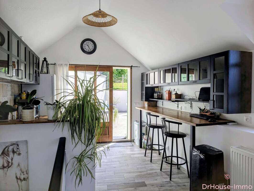 Maison 112 m² à Nesles-La-Vallee  - photo 36