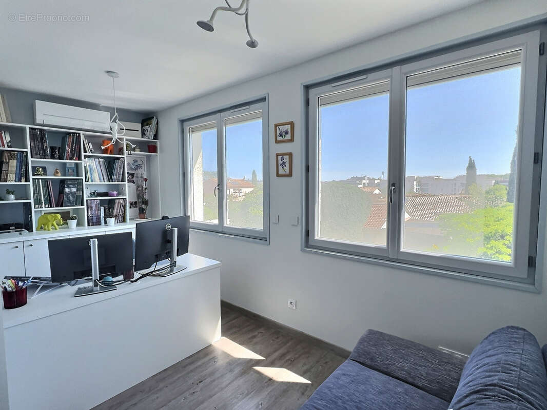 Appartement à CASTELNAU-LE-LEZ