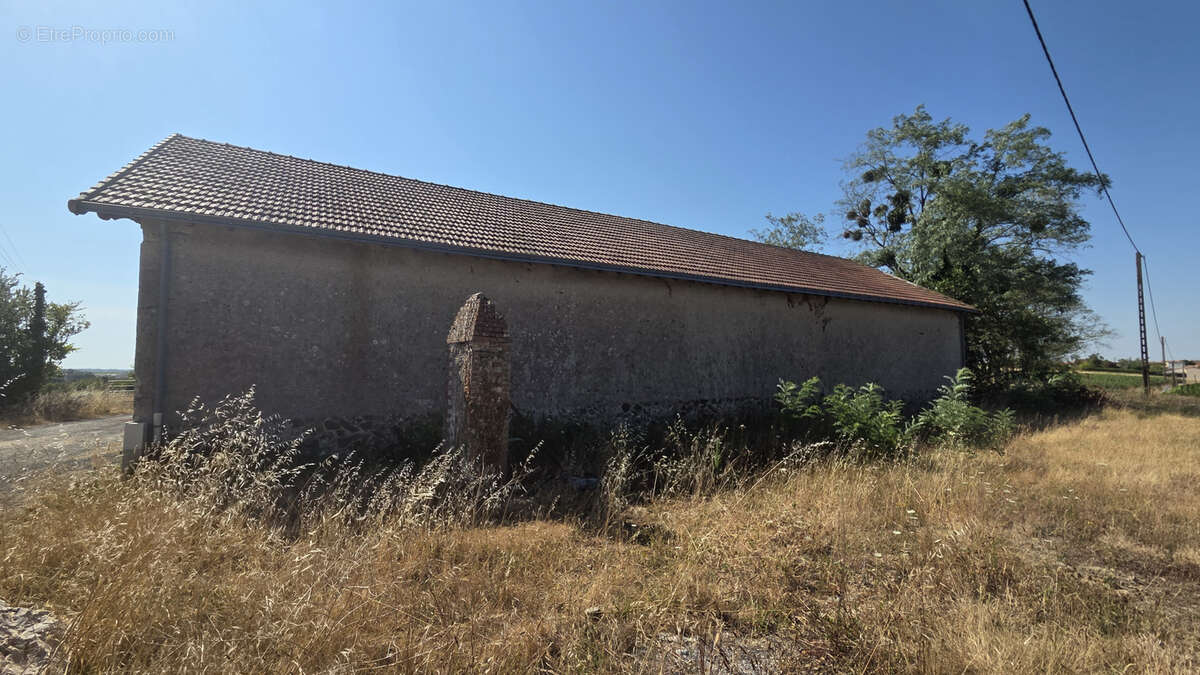 Bâtiment en pierre  à Rénover - photo 5