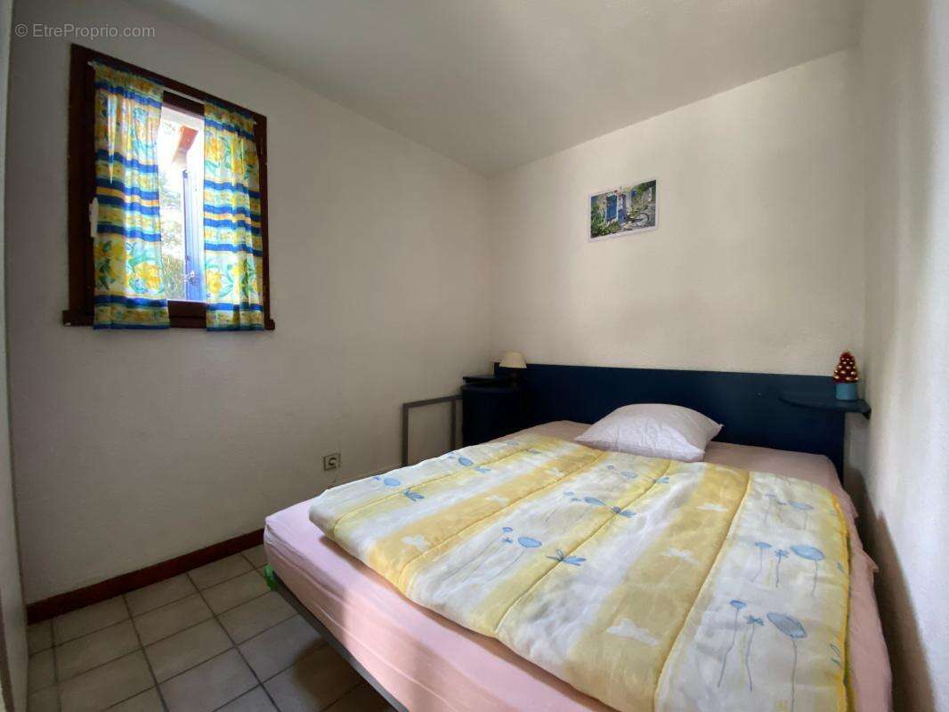 Maison à LES MATHES