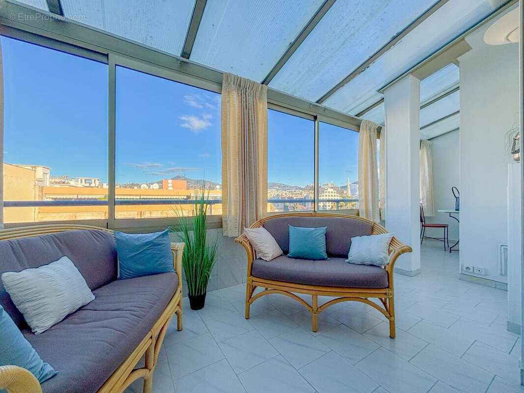 Appartement à NICE