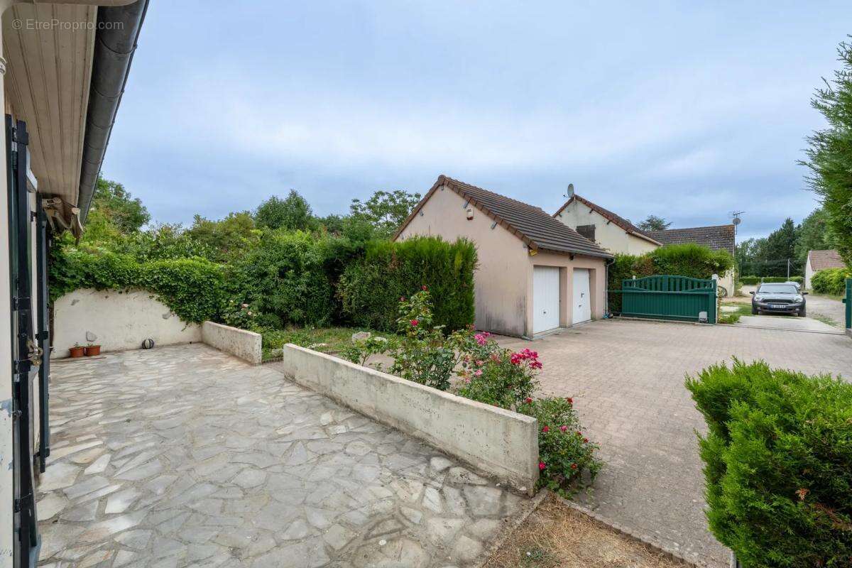 Maison de 6 pièces de 100 m² à Ézy-sur-Eure - photo 25