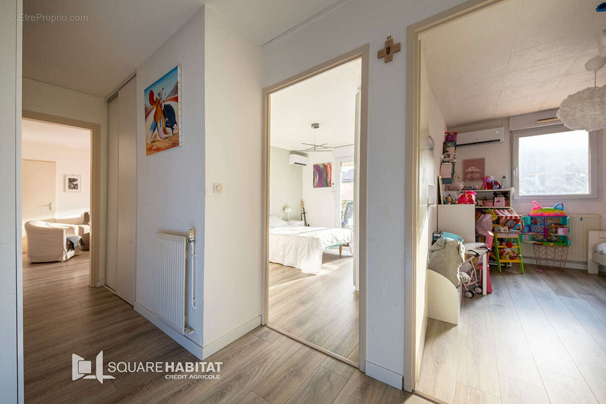 Appartement à FROUZINS