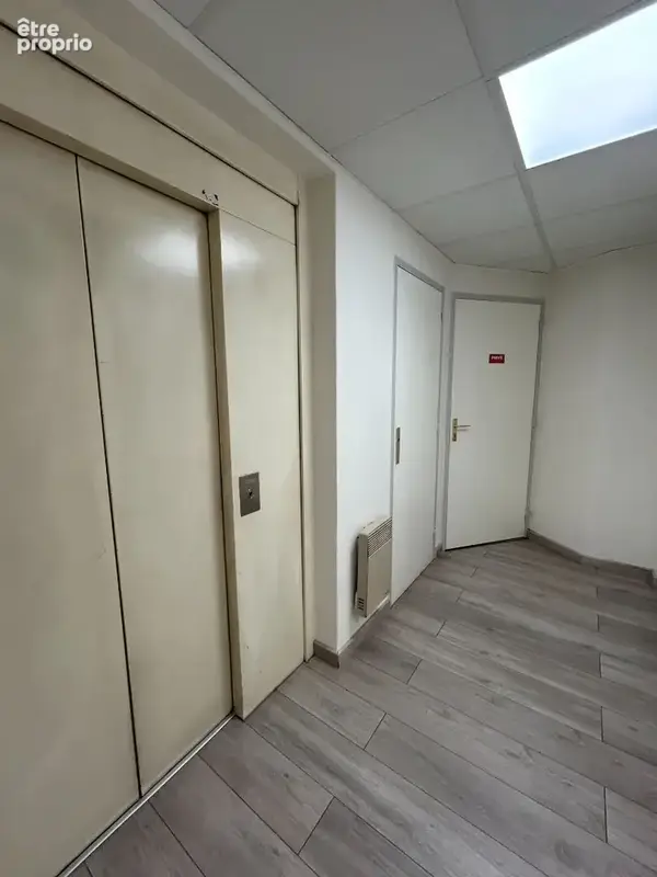 Bureaux Lyon 5 pièce(s) 91.24 m2 - photo 8