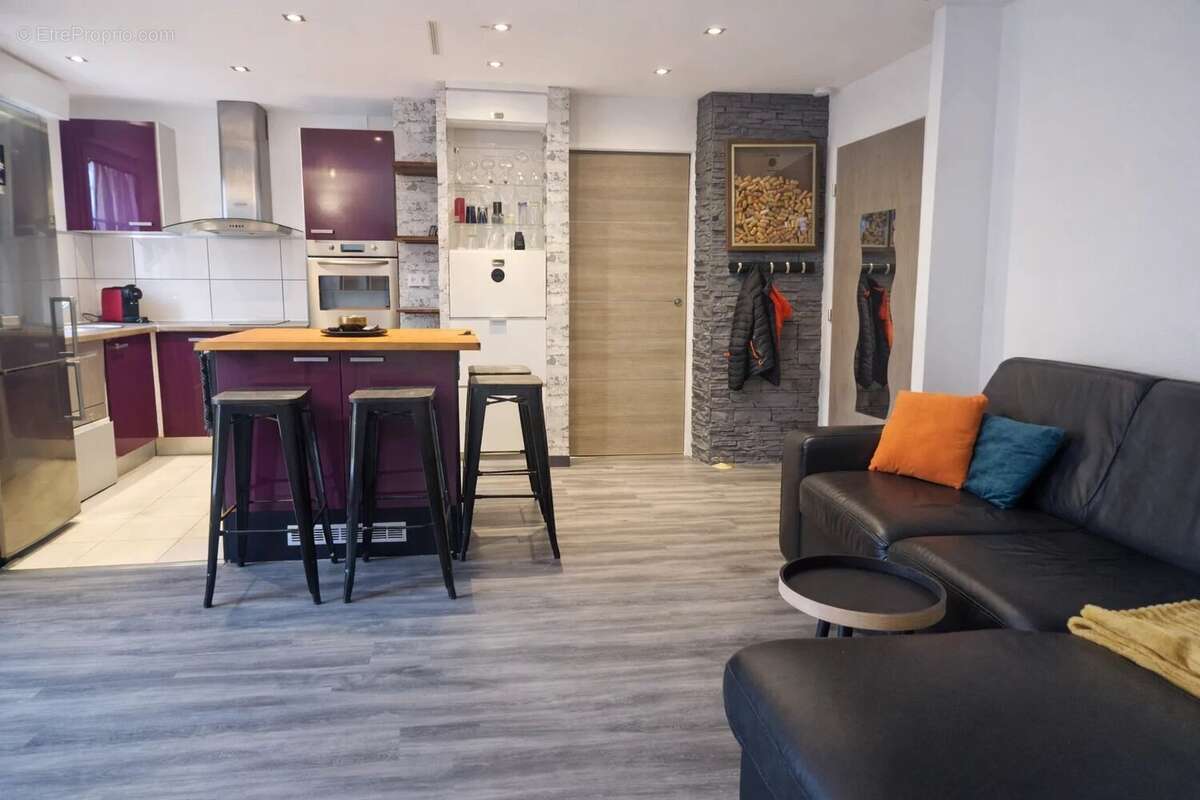 Appartement à VOISINS-LE-BRETONNEUX