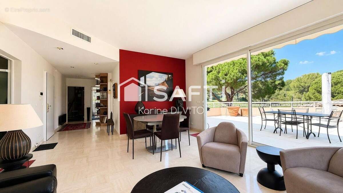 Photo 2 - Appartement à SAINT-RAPHAEL