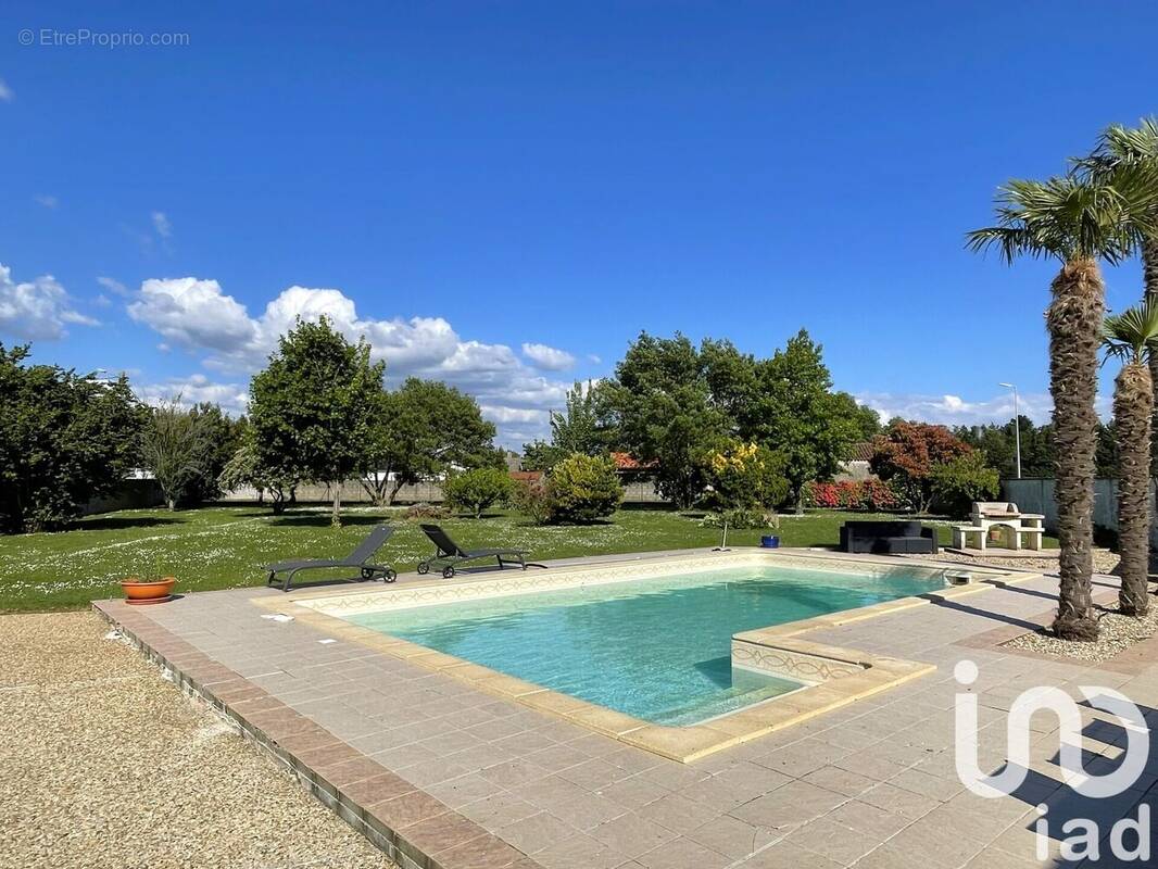 Photo 1 - Maison à LA VALLEE