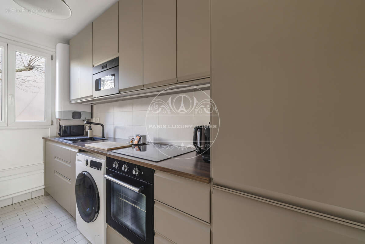 Appartement à LEVALLOIS-PERRET