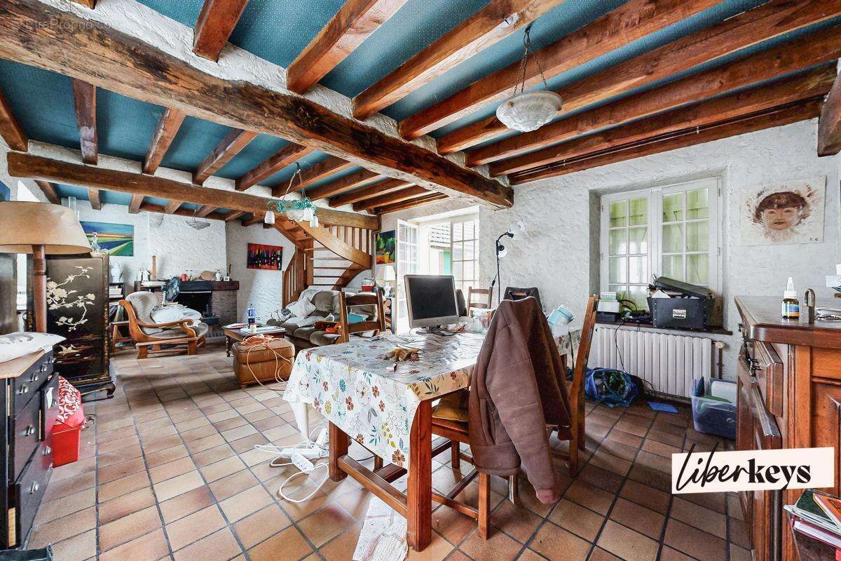 Maison à LE BOULLAY-THIERRY
