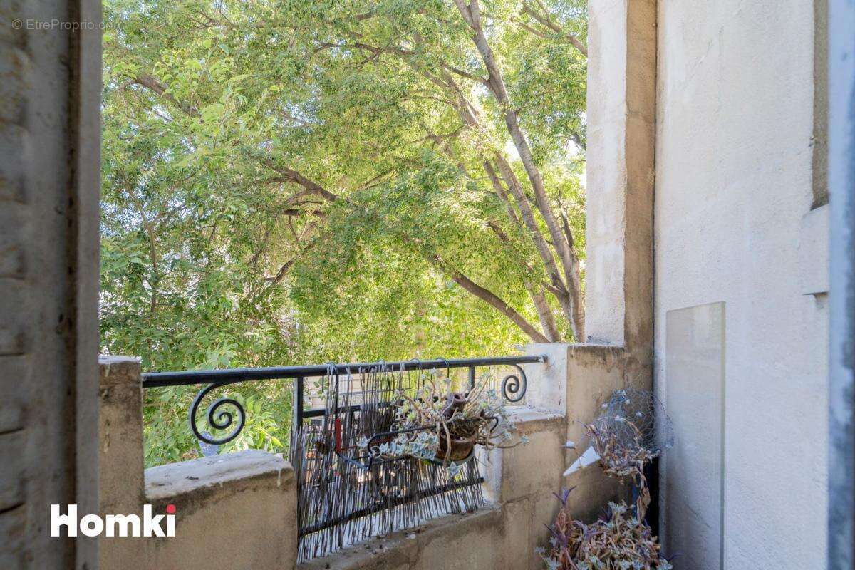 Appartement T3 de 84 m² à Marseille 13004, Boulevard Chave - photo 4