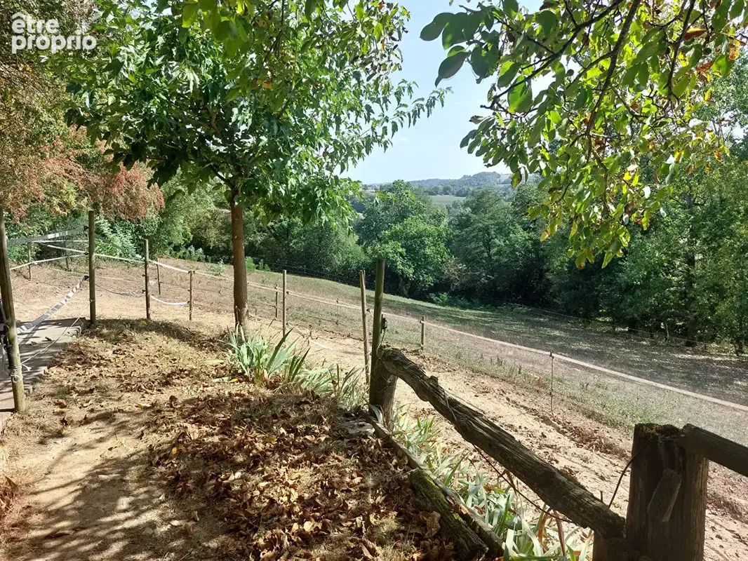 ancien corps de ferme T5 sur terrain de 27638m² avec 2 chevaux - photo 11